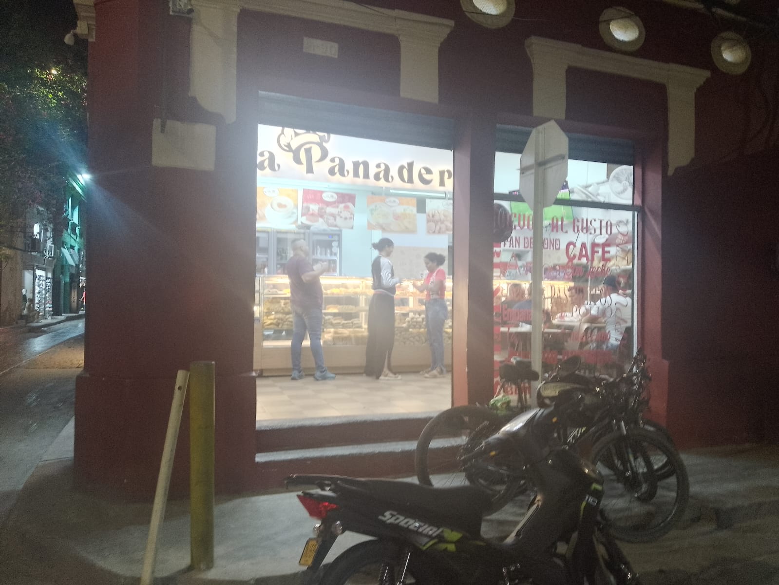 LA PANADERIA