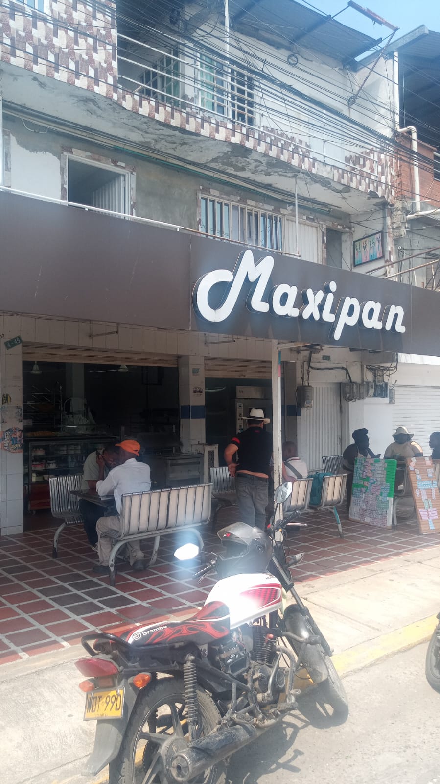 Maxipan villa rica